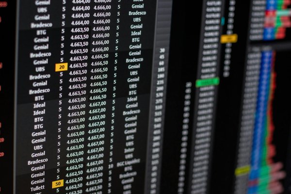 Comment les exosquelettes peuvent-ils améliorer la productivité dans les entrepôts?